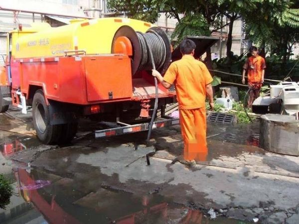 南京污水管疏通怎么收费（南京疏通排污管道）